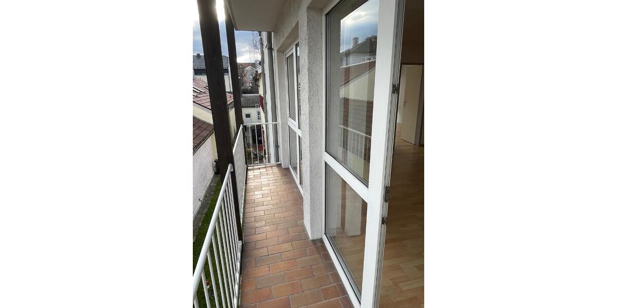 Mehrfamilienhaus, Wohnhaus Rosenheim Innenstadt - 3 Zimmer, 70 m&sup2;, 1.250&euro; | Angebot:25841105
