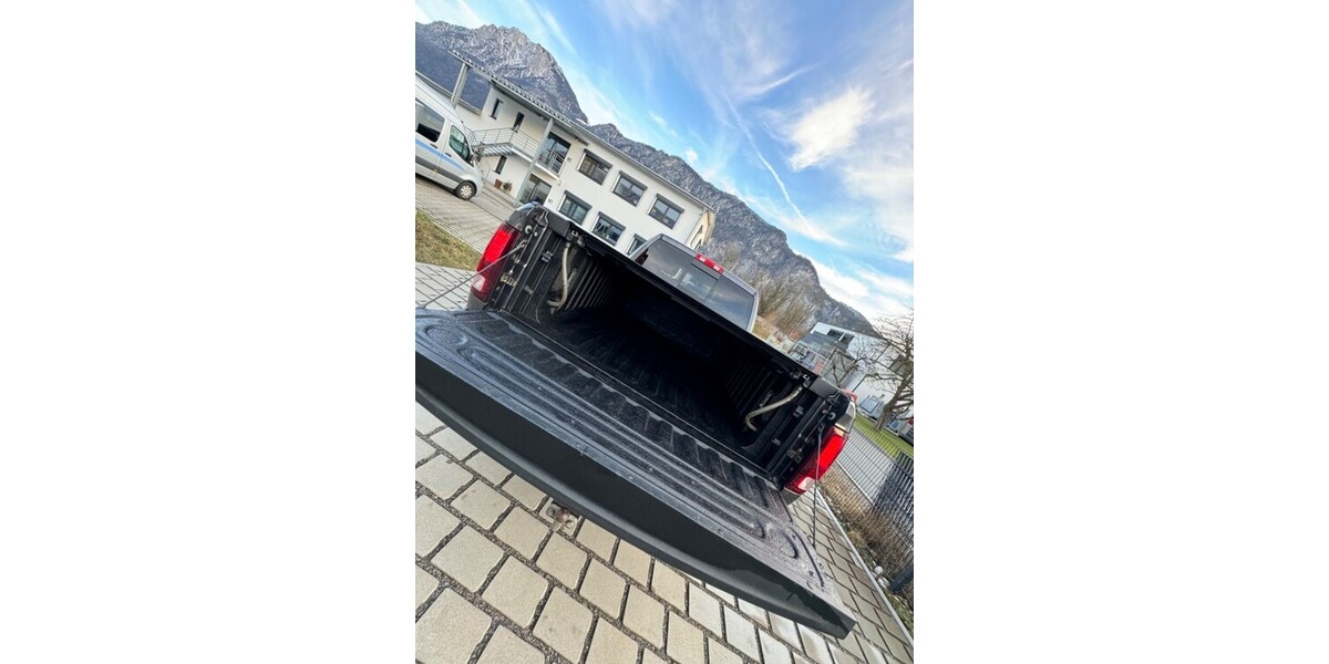 Dodge Ram 134.000 km 30.000 &euro; Kiefersfelden 83088