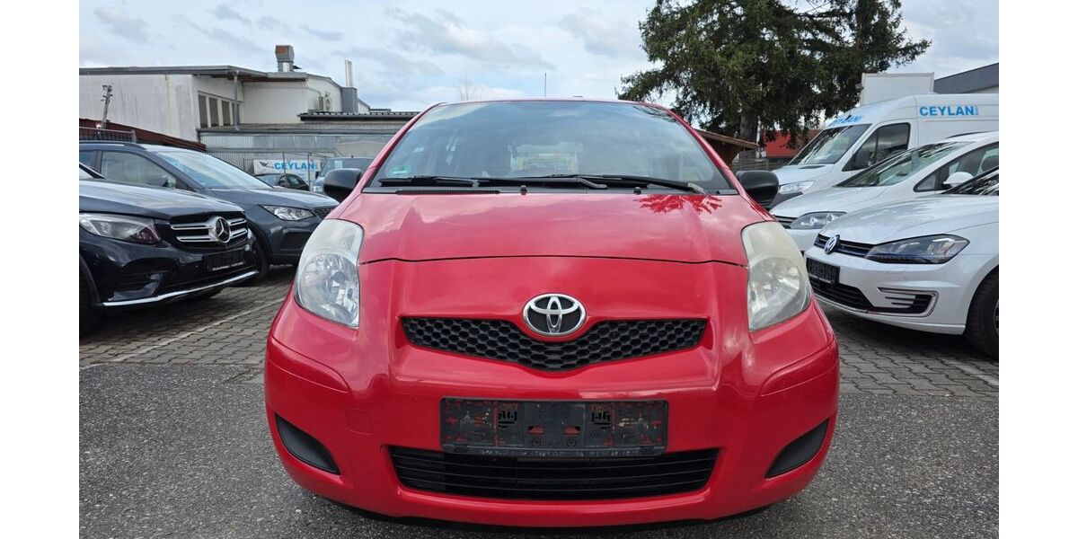 Toyota Yaris 268.304 km 2.250 &euro; Rosenheim 83026