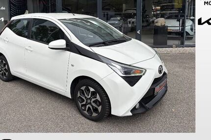 Toyota Aygo (X) 127.000 km 7.700 &euro; Bad Aibling 83043