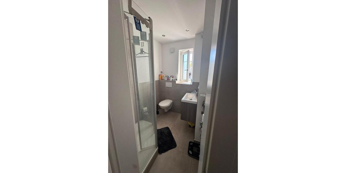 Etagenwohnung Rosenheim Innenstadt - 3 Zimmer, 60 m&sup2;, 1.280&euro; | Angebot:26649502
