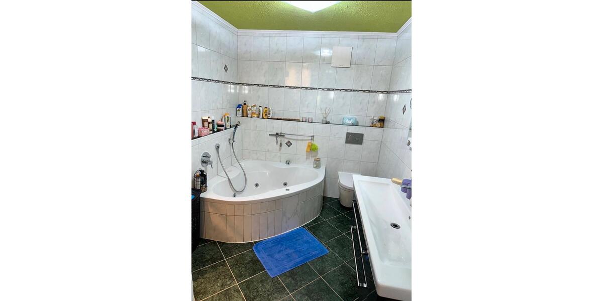 Doppelhaushälfte Bernau am Chiemsee - 6 Zimmer, 202 m&sup2;, 890.000&euro; | Angebot:27003508