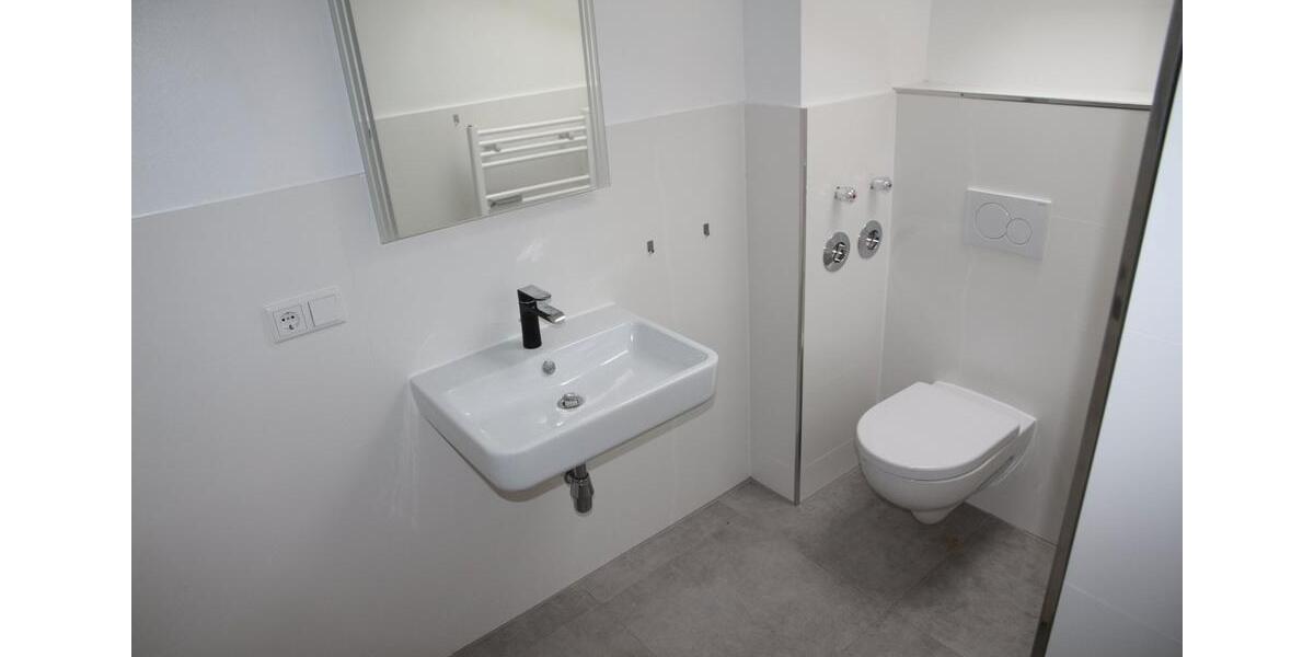 Dachgeschoßwohnung Neubeuern - 4.5 Zimmer, 126 m&sup2;, 1.540&euro; | Angebot:25975861