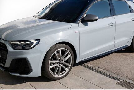 Audi A1 39.559 km 21.880 &euro; Rosenheim 83022