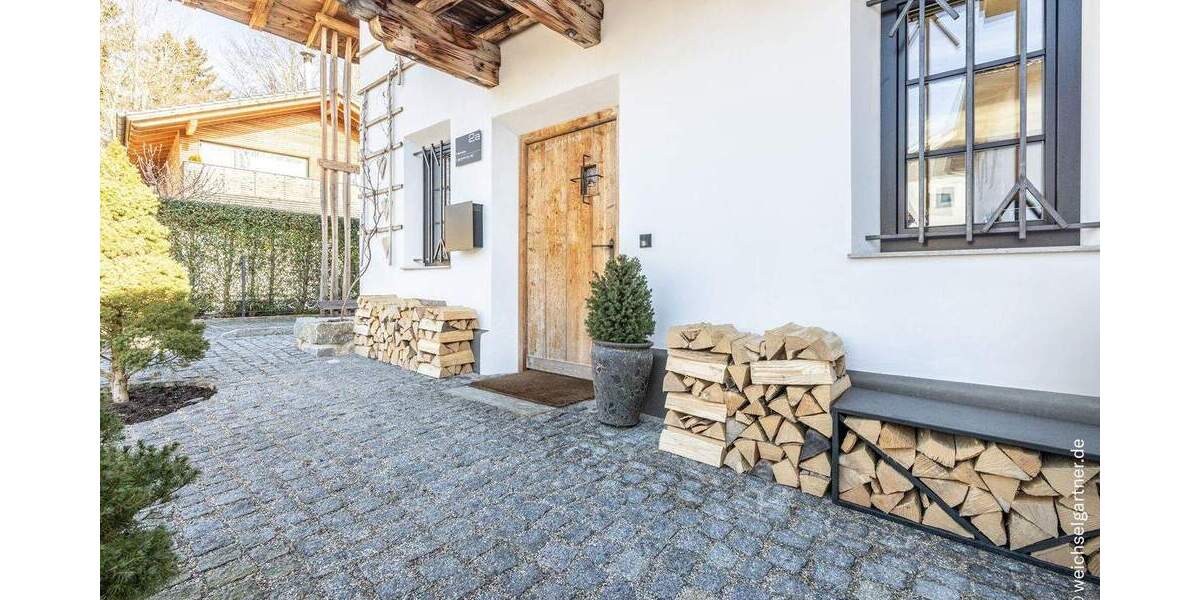 Einfamilienhaus Prien am Chiemsee Prien - 5 Zimmer, 219 m&sup2;, 2.585.000&euro; | Angebot:25665082