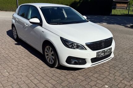 Peugeot 308 137.623 km 8.490 &euro; Rosenheim 83026
