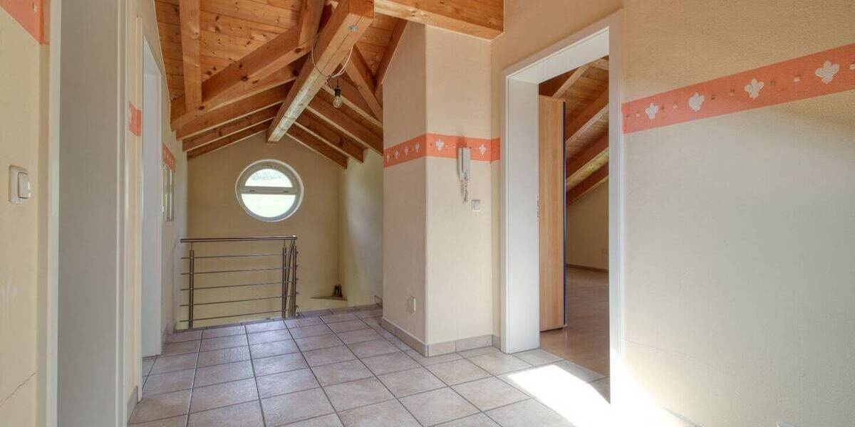 Einfamilienhaus Rohrdorf - 8 Zimmer, 260 m&sup2;, 890.000&euro; | Angebot:26595933