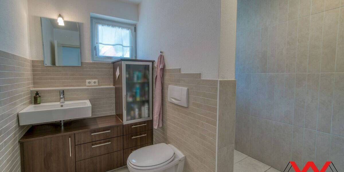 Einfamilienhaus Moosach - 5 Zimmer, 197 m&sup2;, 990.000&euro; | Angebot:25845072