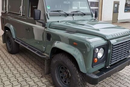Land Rover Defender 14.800 km 63.500 &euro; Rosenheim 83024