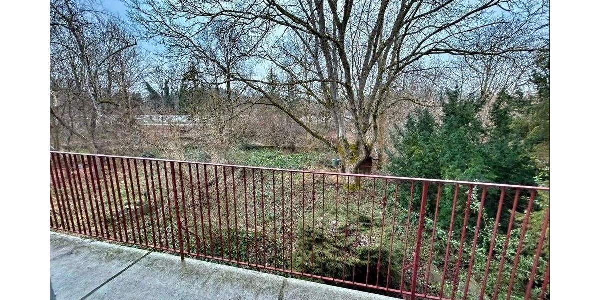 Etagenwohnung Rosenheim Aising - 4 Zimmer, 105 m&sup2;, 320.000&euro; | Angebot:25667944