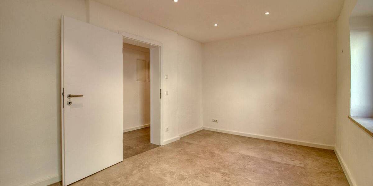 Etagenwohnung Rosenheim Innenstadt - 6 Zimmer, 195 m&sup2;, 1.098.000&euro; | Angebot:26017786