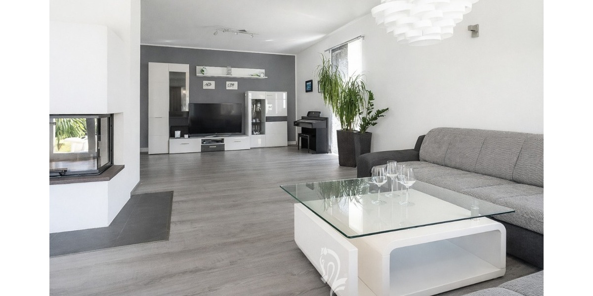 Modernes Architektenhaus mit A+ Energieeffizienz und großzügigem Raumangebot in ruhiger Lage - Einfamilienhaus Ebersberg | Angebot:25705561