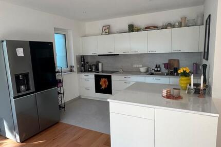 Wohnung Rosenheim Innenstadt - 4 Zimmer, 133 m&sup2;, 2.480&euro; | Angebot:25141720