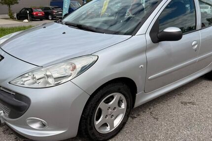 Peugeot 206 101.000 km 1.590 &euro; Rosenheim 83022