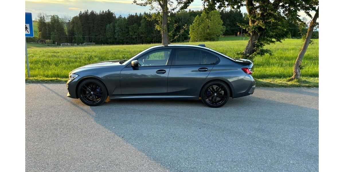 BMW 330 172.619 km 26.900 &euro; Rimsting 83253