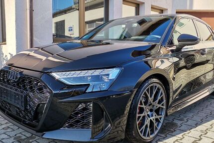 Audi A3 2.750 km 63.800 &euro; Rosenheim 83024