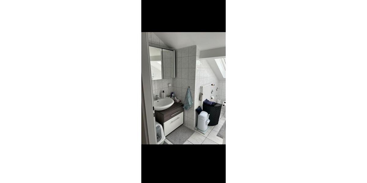 Dachgeschoßwohnung Rosenheim Aising - 3 Zimmer, 65 m&sup2;, 273.000&euro; | Angebot:27223271