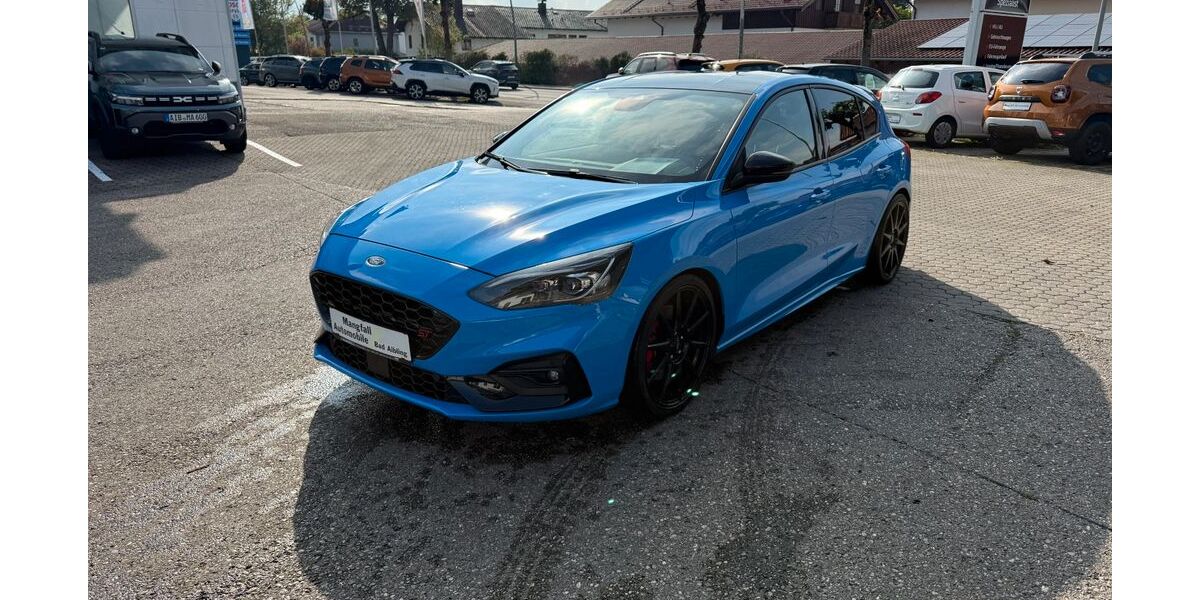 Ford Focus 34.725 km 29.999 &euro; Bad Aibling 83043