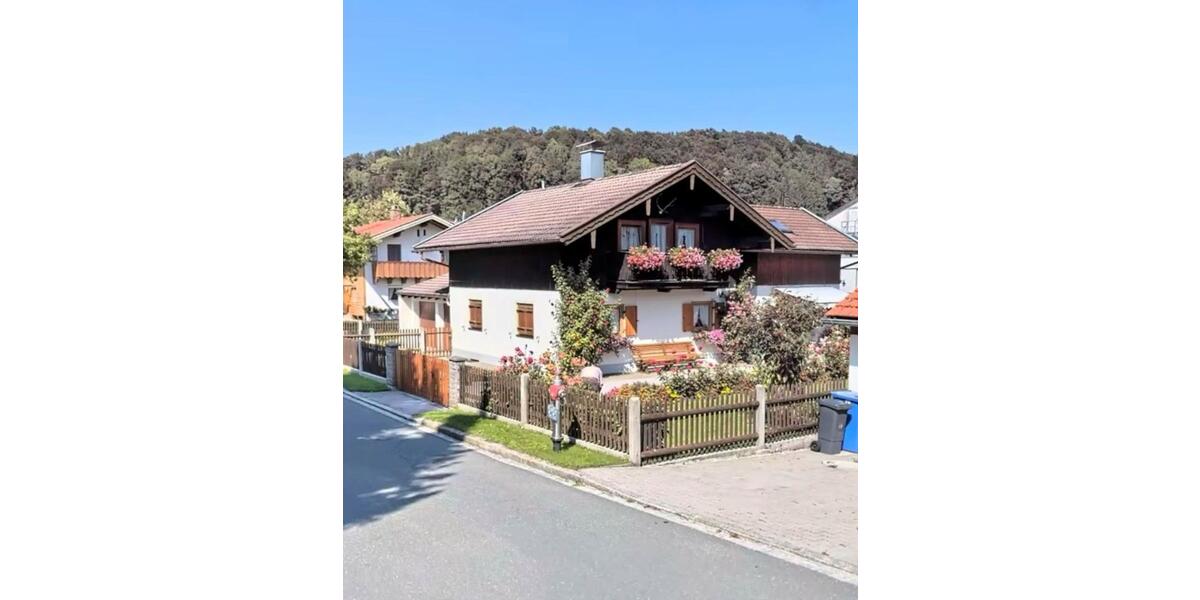 Einfamilienhaus Hausham - 8 Zimmer, 162 m&sup2;, 920.000&euro; | Angebot:24494261
