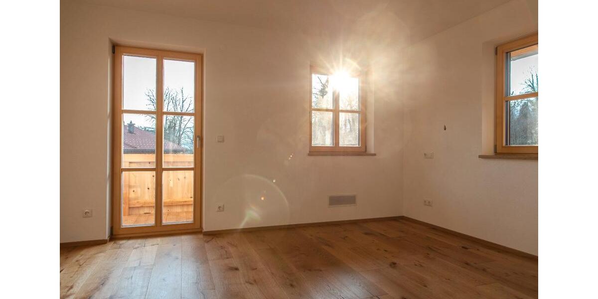 Doppelhaushälfte Marquartstein - 4 Zimmer, 120 m&sup2;, 2.170&euro; | Angebot:26026460