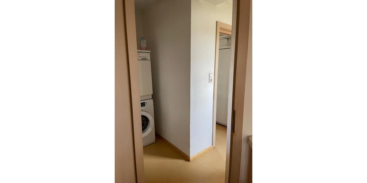 Einfamilienhaus Kirchseeon - 7 Zimmer, 270 m&sup2;, 1.450&euro; | Angebot:25590861