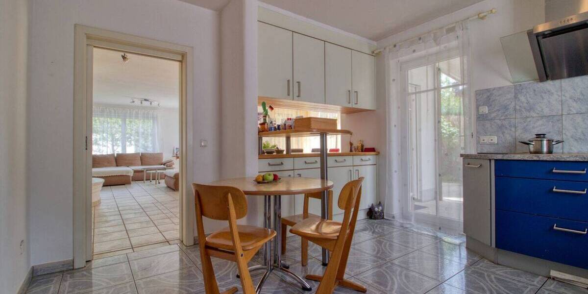 Einfamilienhaus Rohrdorf - 8 Zimmer, 260 m&sup2;, 890.000&euro; | Angebot:26595933