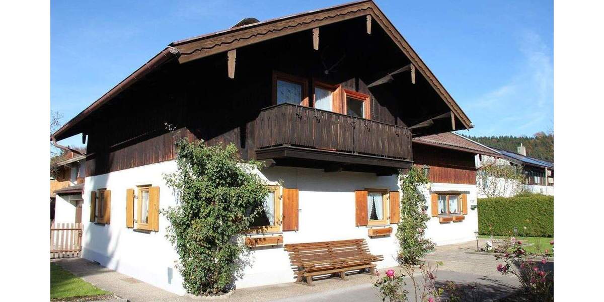 Einfamilienhaus Hausham - 8 Zimmer, 162 m&sup2;, 890.000&euro; | Angebot:25657515
