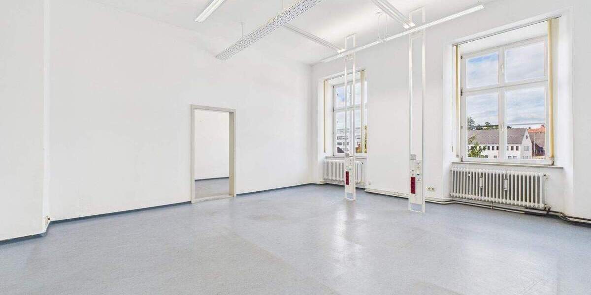 Gewerbeobjekt Ebersberg - 9 Zimmer, 3.315&euro; | Angebot:25708197