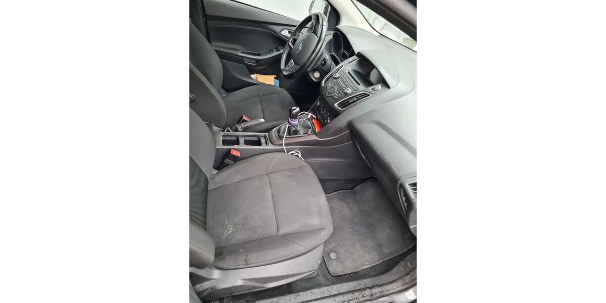 Ford Focus 166.100 km 5.300 &euro; Bad aibling 83043