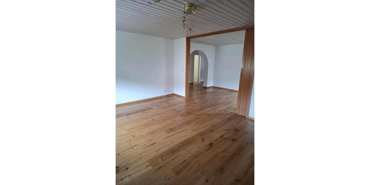 Etagenwohnung Feldkirchen-Westerham Westerham - 5.5 Zimmer, 105 m&sup2;, 1.750&euro; | Angebot:25417767