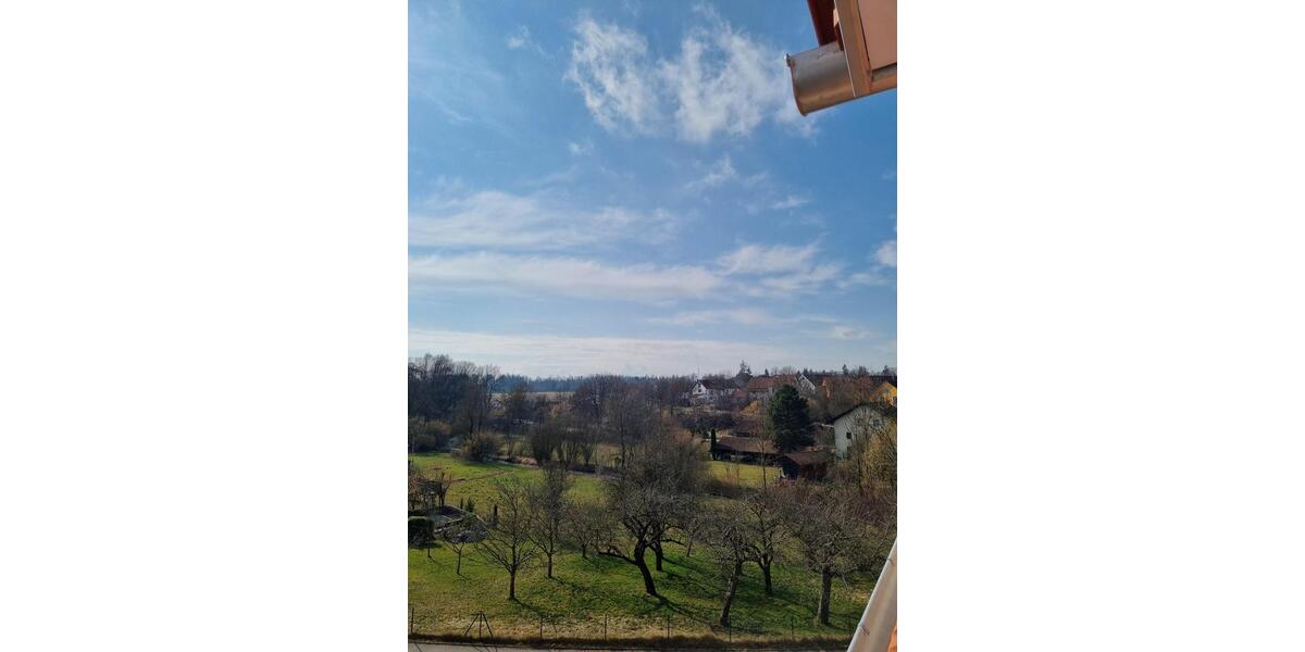 Dachgeschoßwohnung Grafing bei München - 3 Zimmer, 96 m&sup2;, 1.780&euro; | Angebot:25892294