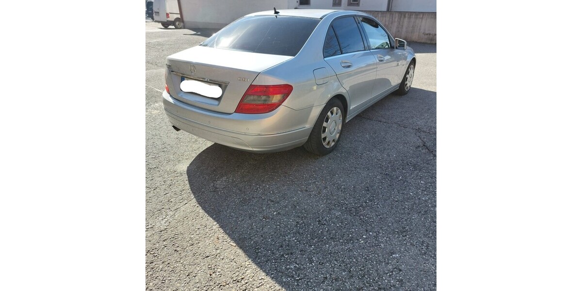 Mercedes-Benz C 200 167.000 km 10.750 &euro; Rosenheim 83013