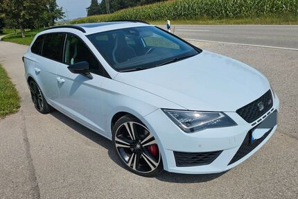 Seat Leon 130.000 km 16.499 &euro; Söchtenau 83139
