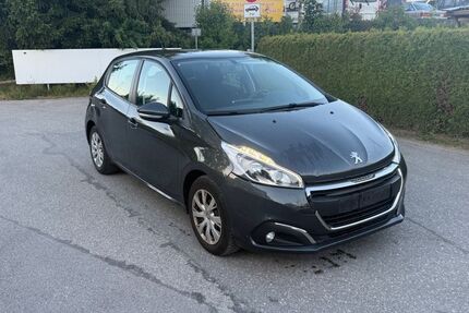 Peugeot 208 56.257 km 4.499 &euro; Rosenheim 83026