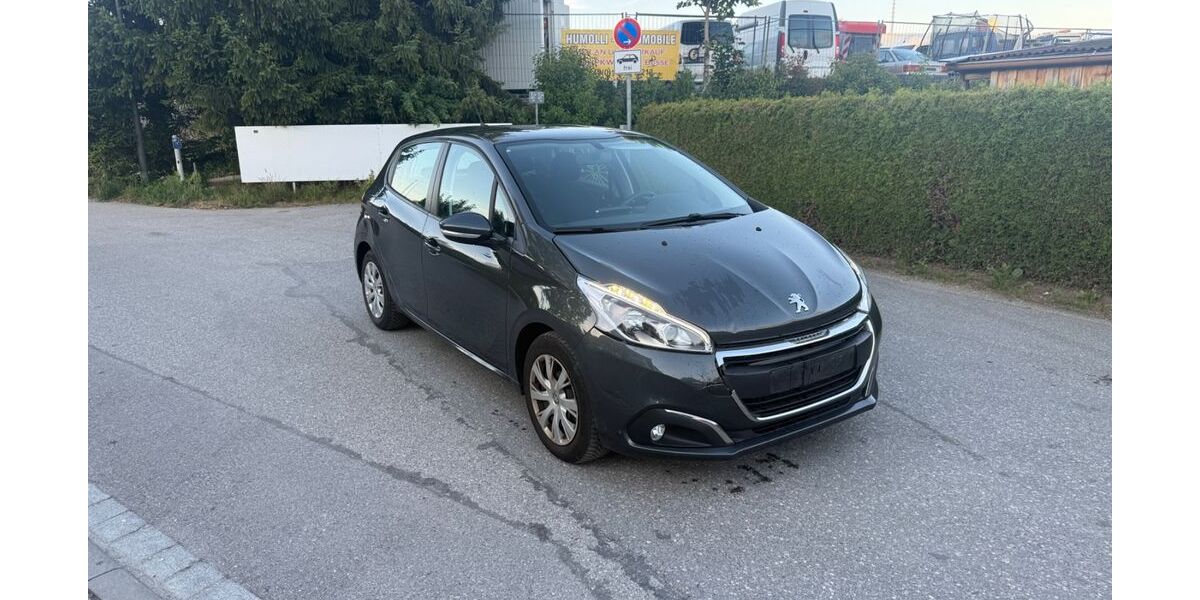 Peugeot 208 56.257 km 4.499 &euro; Rosenheim 83026
