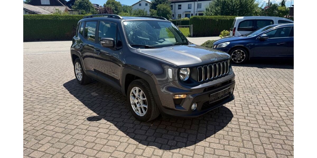 Jeep Renegade 86.617 km 7.490 &euro; Rosenheim 83026