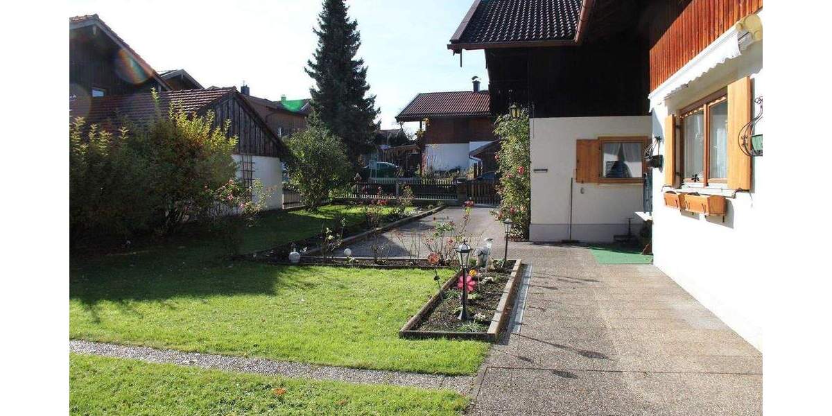 Einfamilienhaus Hausham - 8 Zimmer, 162 m&sup2;, 890.000&euro; | Angebot:25657515