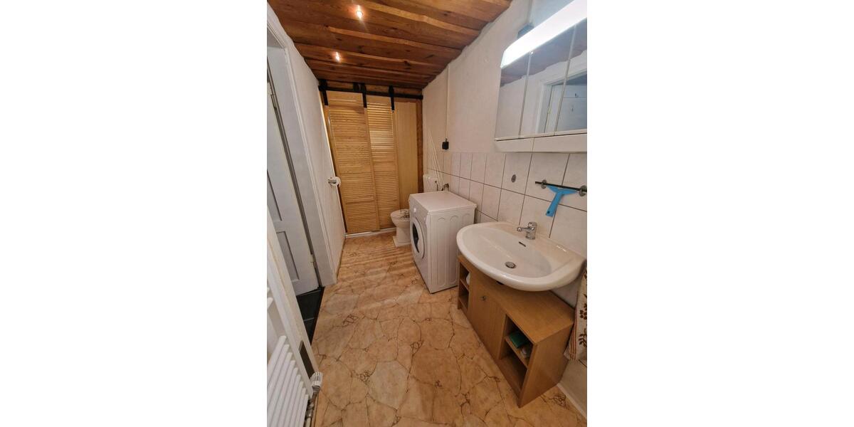 Dachgeschoßwohnung Obing - 4 Zimmer, 95 m&sup2;, 950&euro; | Angebot:25944316