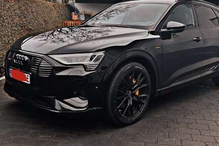 Audi e-tron 43.000 km 47.499 &euro; Rohrdorf 83101
