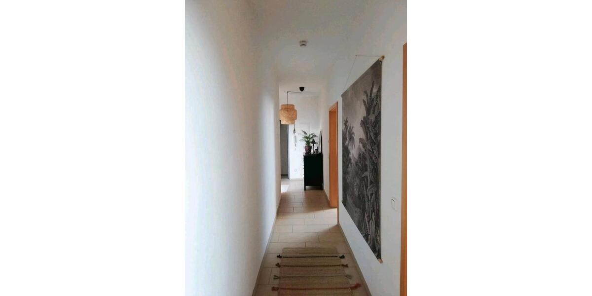 Dachgeschoßwohnung Emmering - 3 Zimmer, 82 m&sup2;, 1.130&euro; | Angebot:25964176