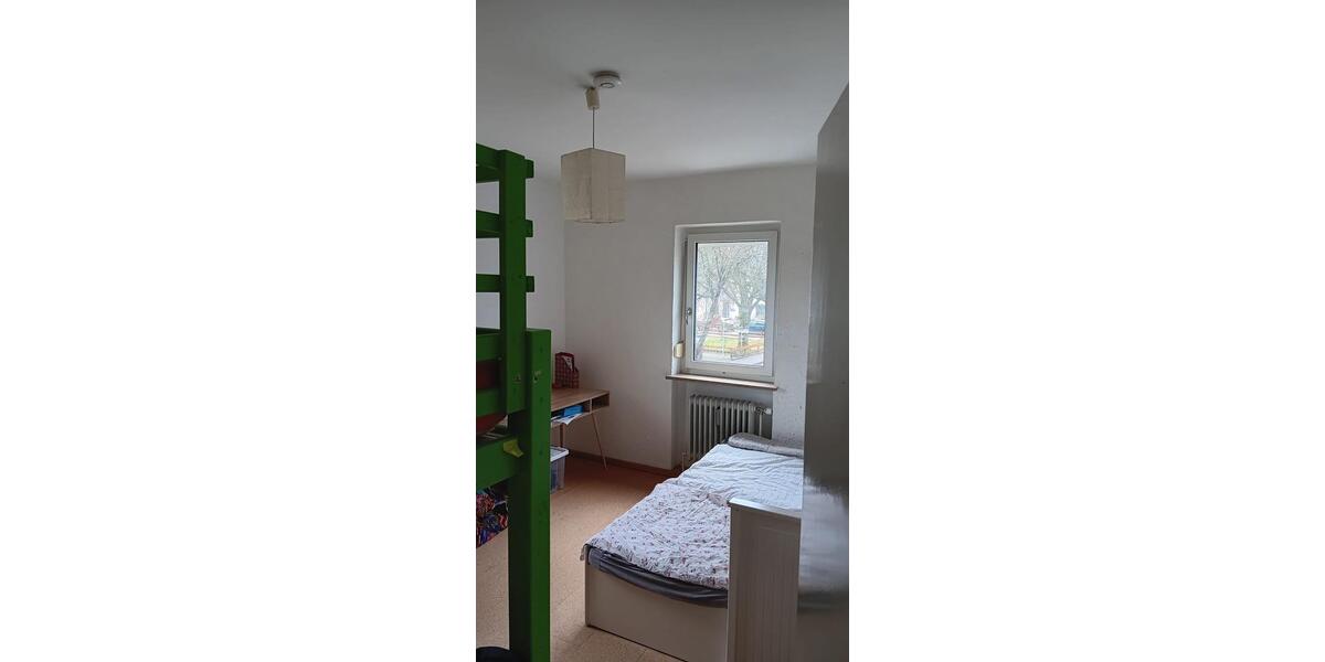 Etagenwohnung Prien am Chiemsee - 3 Zimmer, 72 m&sup2;, 1.250&euro; | Angebot:25759663
