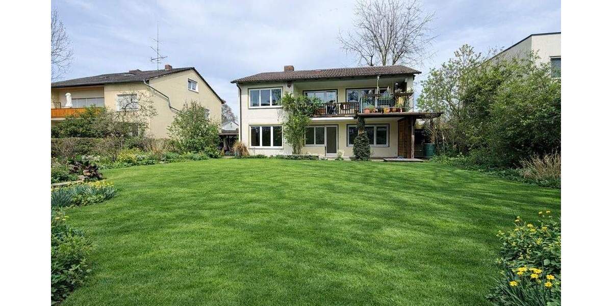 Mehrfamilienhaus, Wohnhaus Stephanskirchen Schloßberg - 7 Zimmer, 200 m&sup2;, 1.050.000&euro; | Angebot:25665216