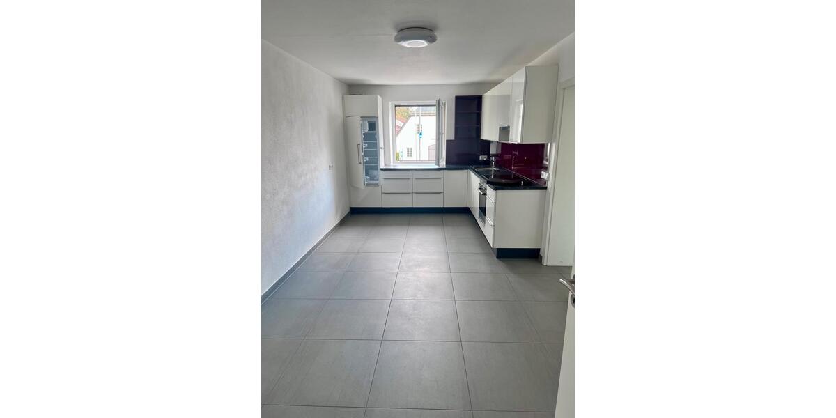 Etagenwohnung Rosenheim Aising - 2 Zimmer, 75 m&sup2;, 1.150&euro; | Angebot:26025711