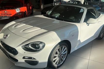 Fiat 124 Spider 85.000 km 15.900 &euro; Miesbach 83714