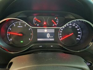 Opel Crossland Elegance *NAVI*Kamera*Winterpaket* 2.999 km 20.790 &euro; Miesbach 83714