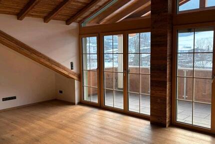 Wohnung Kiefersfelden - 3 Zimmer, 80 m&sup2;, 1.550&euro; | Angebot:26308527