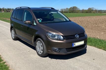 VW Touran 231.000 km 6.900 &euro; Feldkirchen-westerham 83620