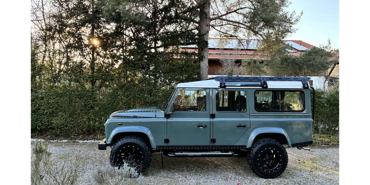 Land Rover Defender 191.500 km 41.000 &euro; Rosenheim 83022