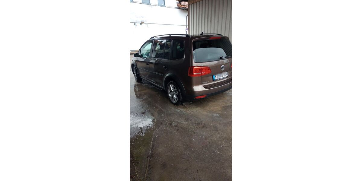 VW Touran 113.500 km 12.490 &euro; Grassau 83224
