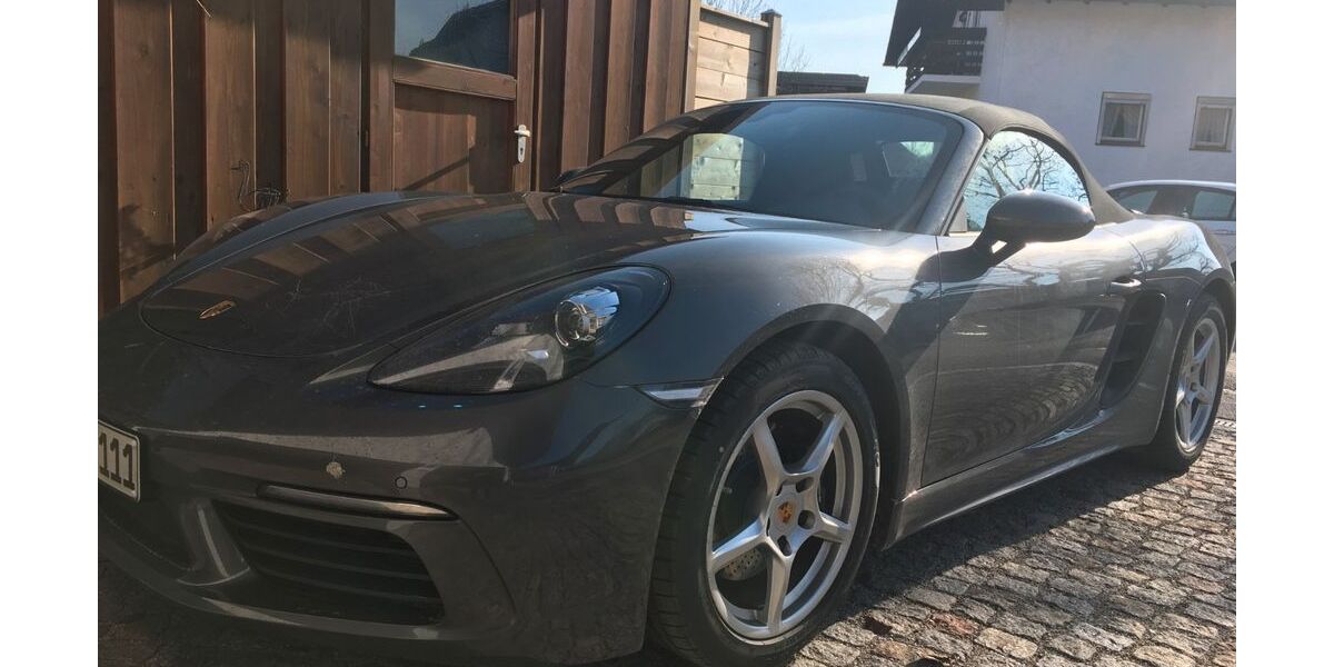 Porsche Boxster 63.000 km 55.700 &euro; Bruckmühl 83052